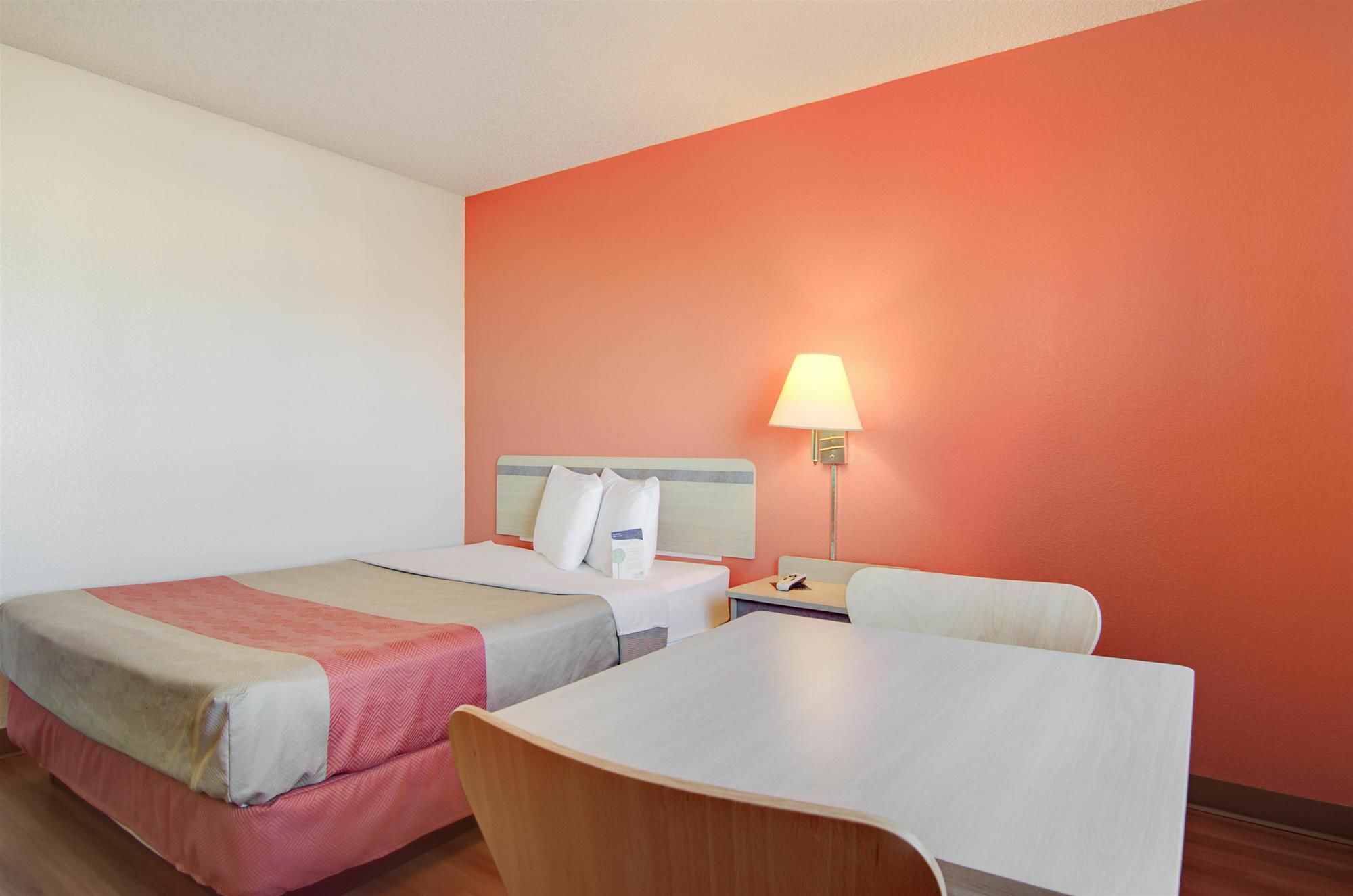 Motel 6-Colby, Ks Kültér fotó